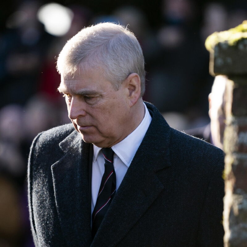 epa08760960 YEARENDER 2020 PERSONALITIESBritain's Prince Andrew, Duke of York arrives for a church service with Queen Elizabeth II (unseen) at St Mary the Virgin in Hillington, Norfolk, Britain, 19 January 2020. Prince Andrew had been asked by US authorities to testify in the Epstein sexual abuse case. EPA/WILL OLIVER *** Local Caption *** 55780798