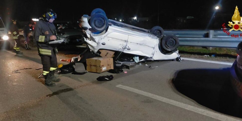 https://assets.gazzettadelsud.it/2024/11/Incidente-stradale-Termini-Imerese-970x485.jpeg