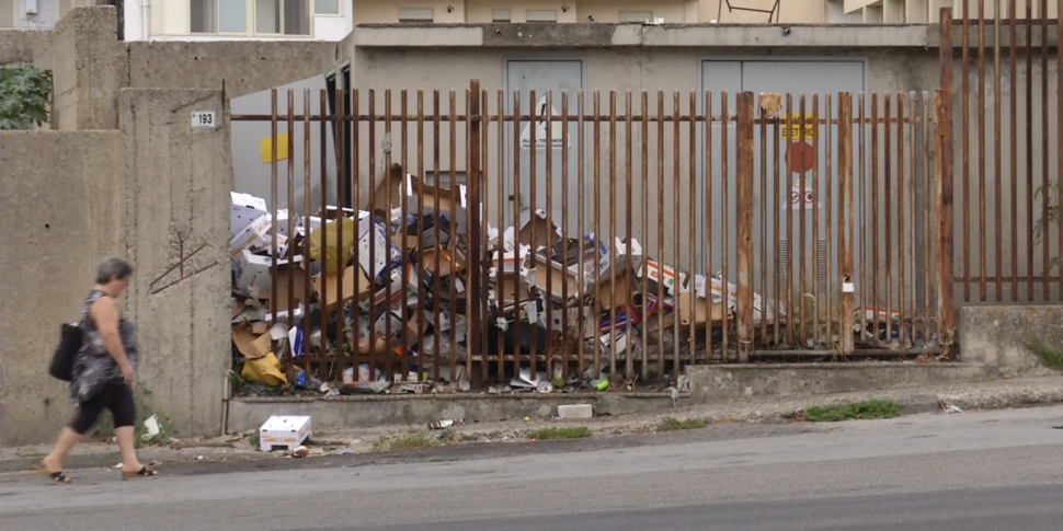 Messina: rifiuti al mercato delle pulci di viale Giostra, chiuso per tre mesi