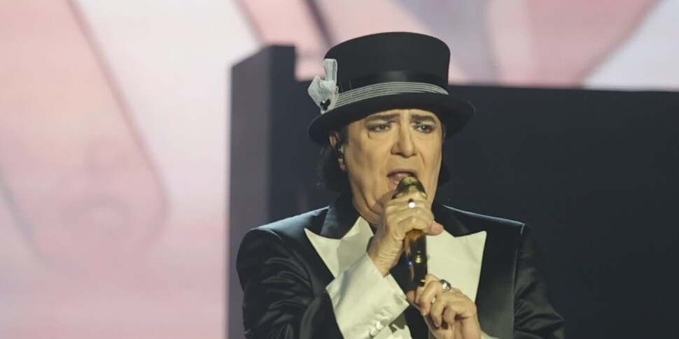 Messina, musica ed emozioni con Renato Zero al Palarescifina