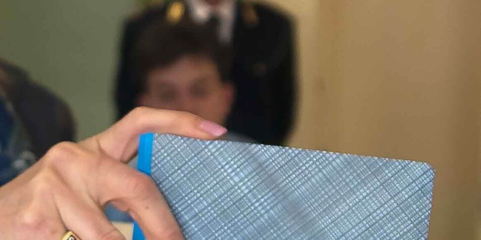 amministrative in 126 comuni italiani alle 12 affluenza del 1355 si vota anche domani da Feedpress.me amministrative in 126 comuni italiani alle 12 affluenza del 1355 si vota anche domani