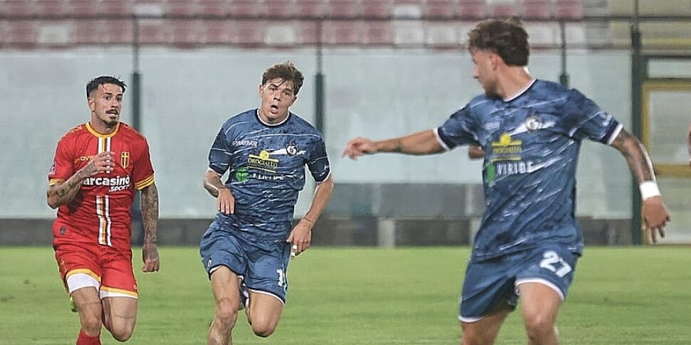 Disastro Messina, ritorna l'incubo retrocessione. E domenica c'è il derby col Catania