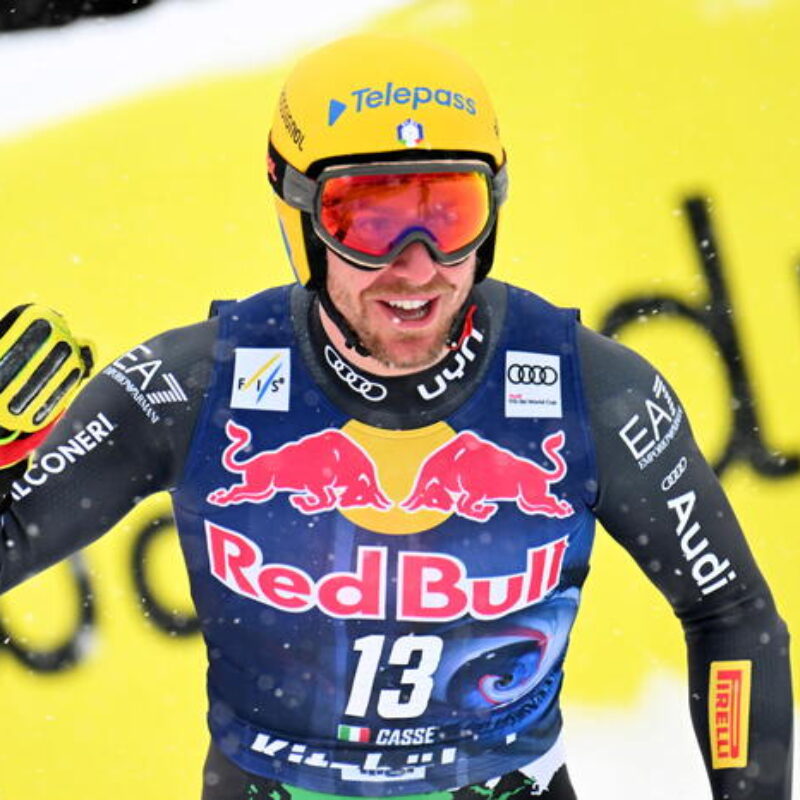 epa10419992 Mattia Casse of Italy reacts in the finish area during the Men's Downhill race of the FIS Alpine Skiing World Cup at the Streif ski course in Kitzbuehel, Austria, 21 January 2023. EPA/CHRISTIAN BRUNA