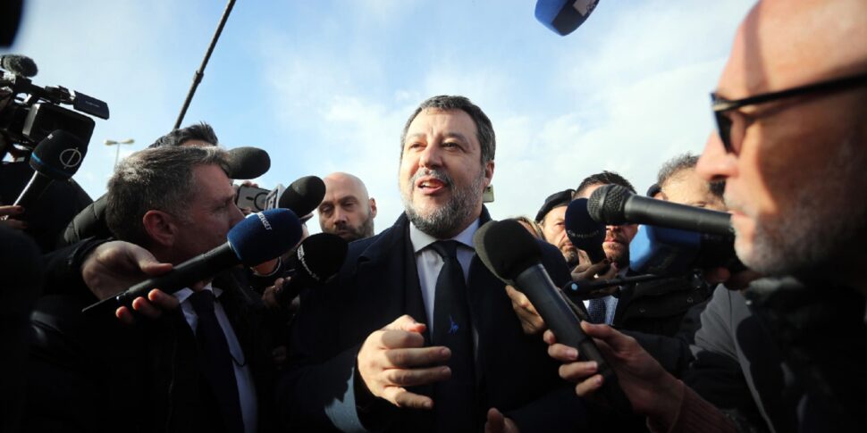 Open Arms, i giudici in camera di consiglio. Salvini: "Fiero di aver difeso il mio paese". Sentenza attesa a breve