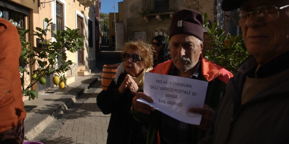 Il sindaco Basile: "Uffici postali servizio indispensabile per i cittadini"