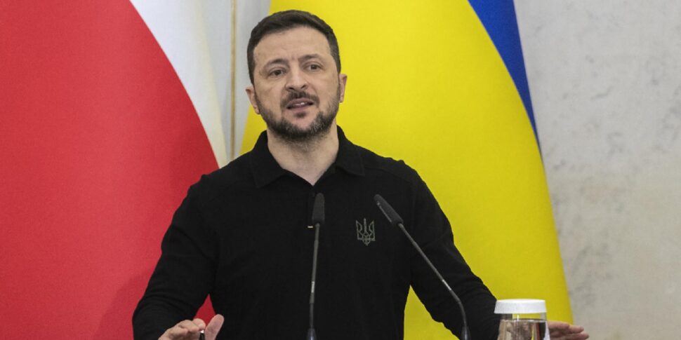 Zelensky: non abbiamo le forze per riprendere Crimea e Donbass, la diplomazia come unica speranza