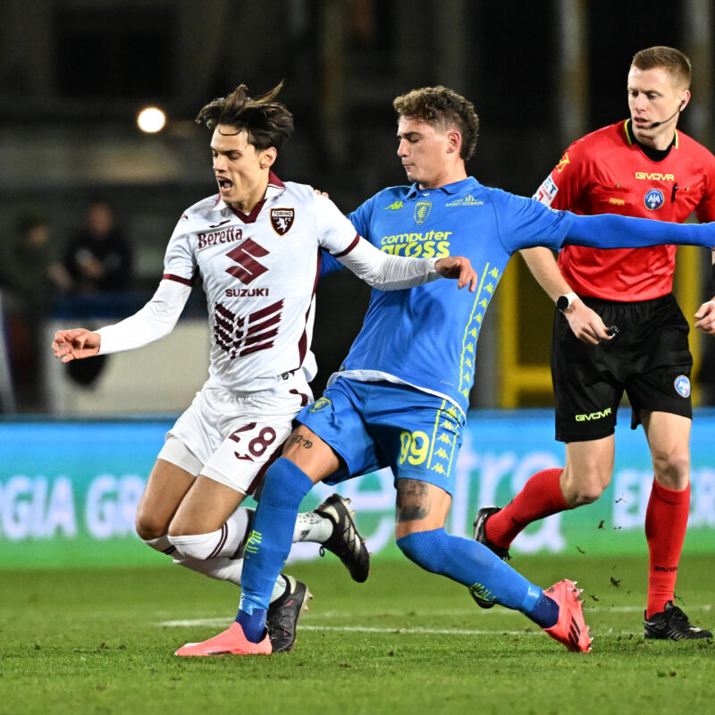 Torino's midfielder Samuele Ricci (L) in action against Empoli's forward Sebastiano Esposito (R) during the Italian serie A soccer match ACF Fiorentina vs Torino FC at Carlo Castellani Stadium in Empoli, Italy, 13 December 2024ANSA/CLAUDIO GIOVANNINI