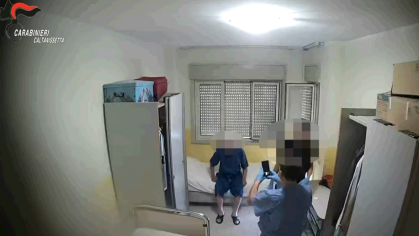 Casa riposo lager a Caltanissetta: filmati  delle videocamere mostrano anziani legati alla sedia a rotelle e derisi