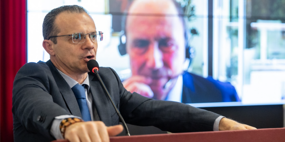 schifani convoca la giunta de luca da re sole a re solo pd e controcorrente rassegni le dimissioni da Gazzettadelsud.it schifani convoca la giunta de luca da re sole a re solo pd e controcorrente rassegni le dimissioni