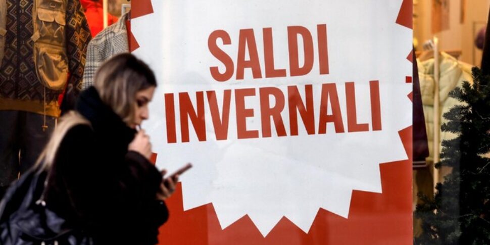 Saldi invernali 2025: ecco il calendario ufficiale regione per regione