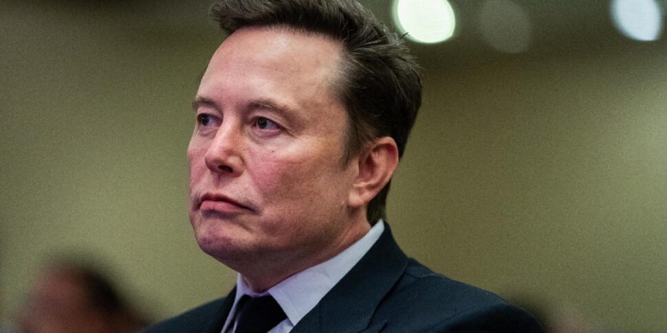 Musk al Doge senza dimettersi: a rischio conflitto d