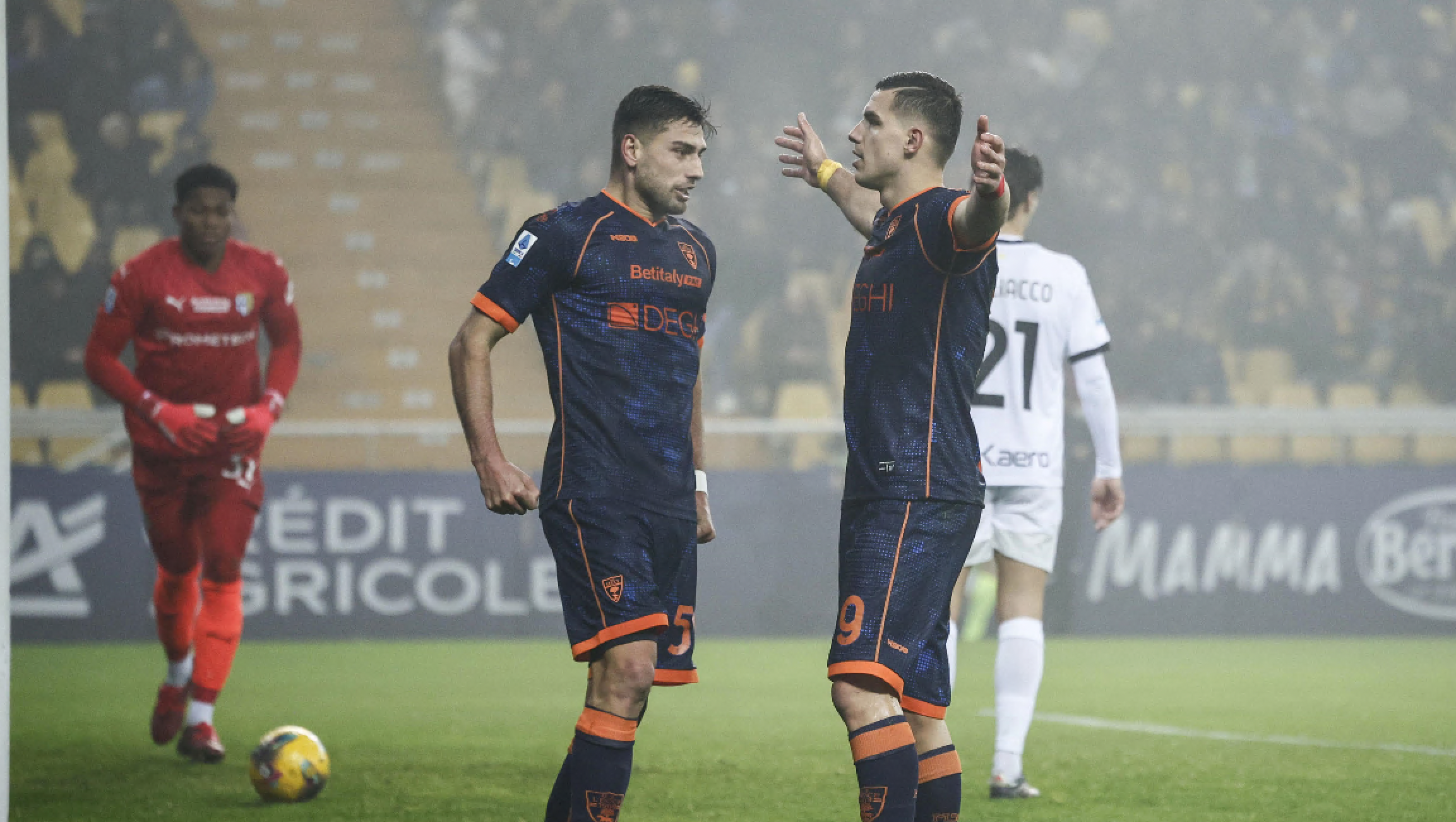 Lecce, che colpo salvezza! Doppietta Pierotti, gol e assist di Krst… Lecce, che colpo salvezza! Doppietta Pierotti, gol e assist di Krst…