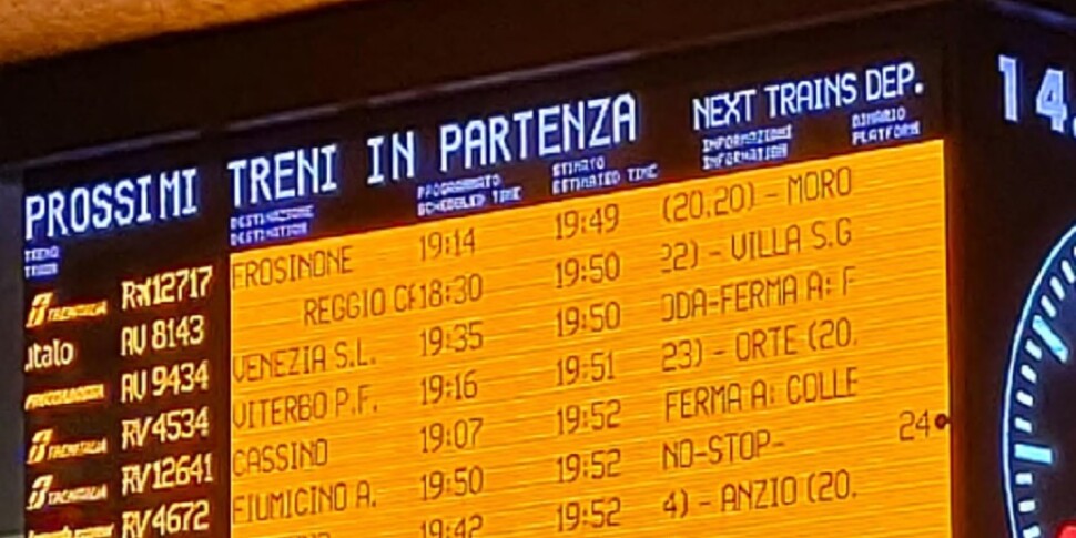 Treni: tra guasti, ritardi e congestione della rete. Esposto di Fs alla procura di Roma