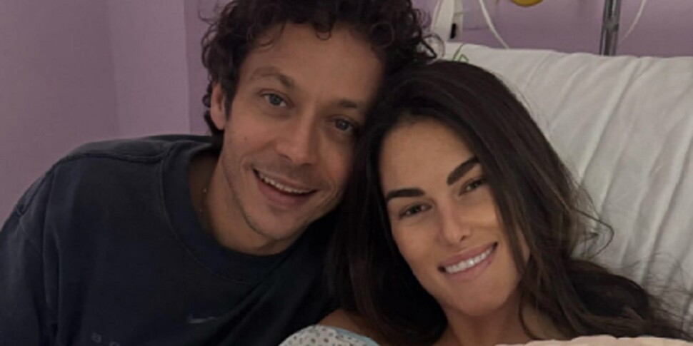 Valentino Rossi di nuovo papà: "Benvenuta Gabriella". Seconda figlia con la modella Francesca Novello