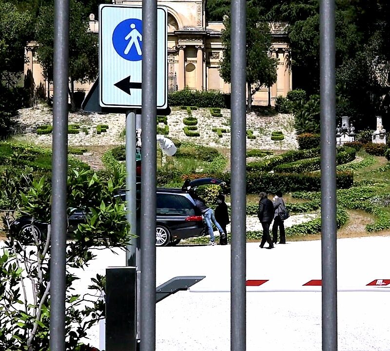 cimitero chiuso messina