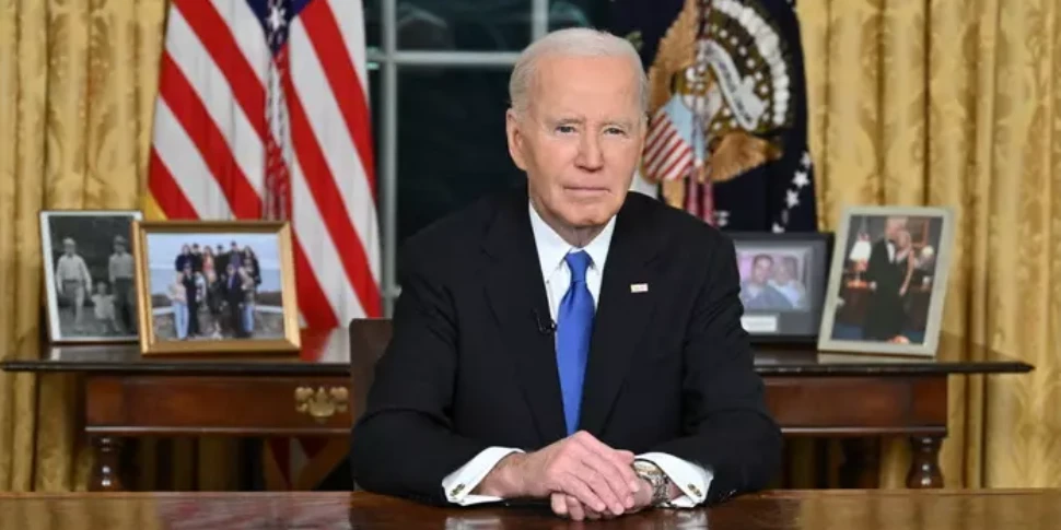 https://assets.gazzettadelsud.it/2025/01/biden-studio-ovale-970x485-1737014788.webp