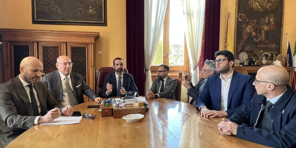 Messina calcio, il tavolo al Comune per salvare il salvabile