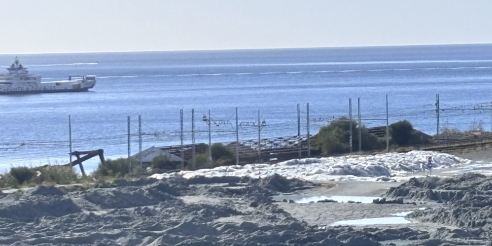 Raddoppio ferroviario e deposito terra a Contesse, i 400 no degli abitanti