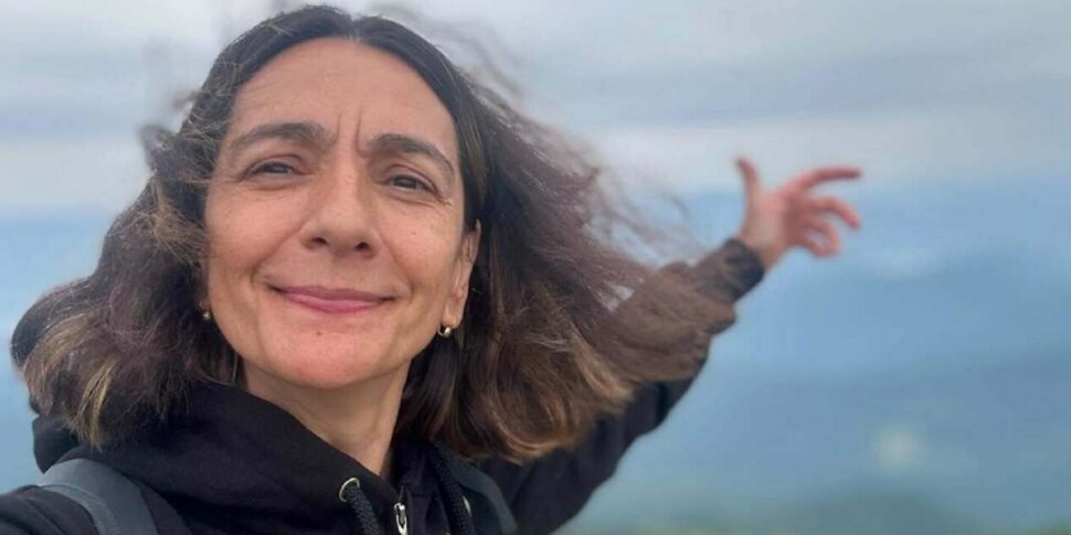 Tragedia a Torino: Claudia Udrescu muore a 51 anni cadendo dal balcone mentre fa le pulizie