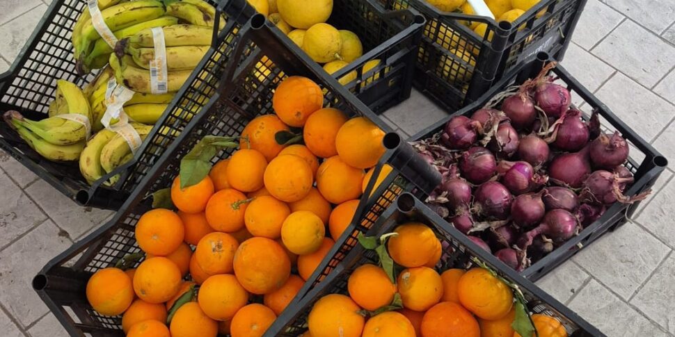 Reggio Calabria, sequestrato un quintale di merce alimentare abusiva