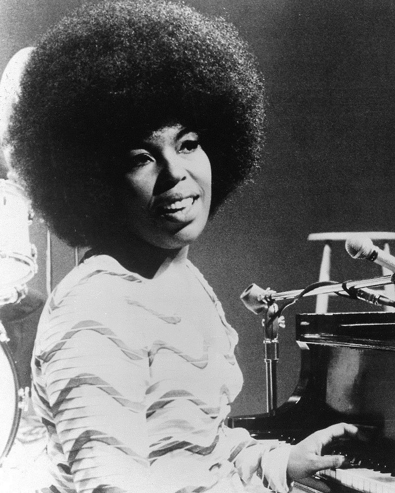 E' morta Roberta Flack, la voce leggendaria di "Killing M… E' morta Roberta Flack, la voce leggendaria di "Killing M…
