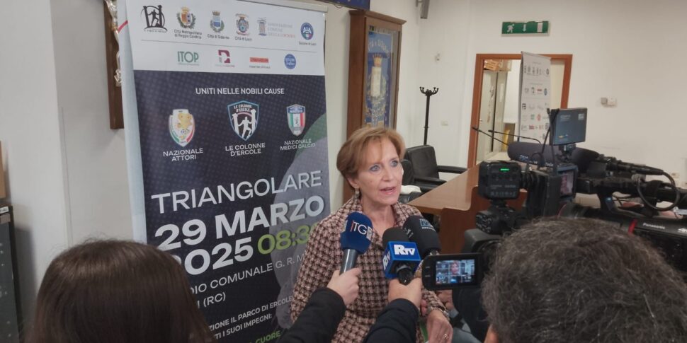 Locri, a fine marzo il triangolare tra vecchie glorie del calcio calabrese e le nazionali medici e attori