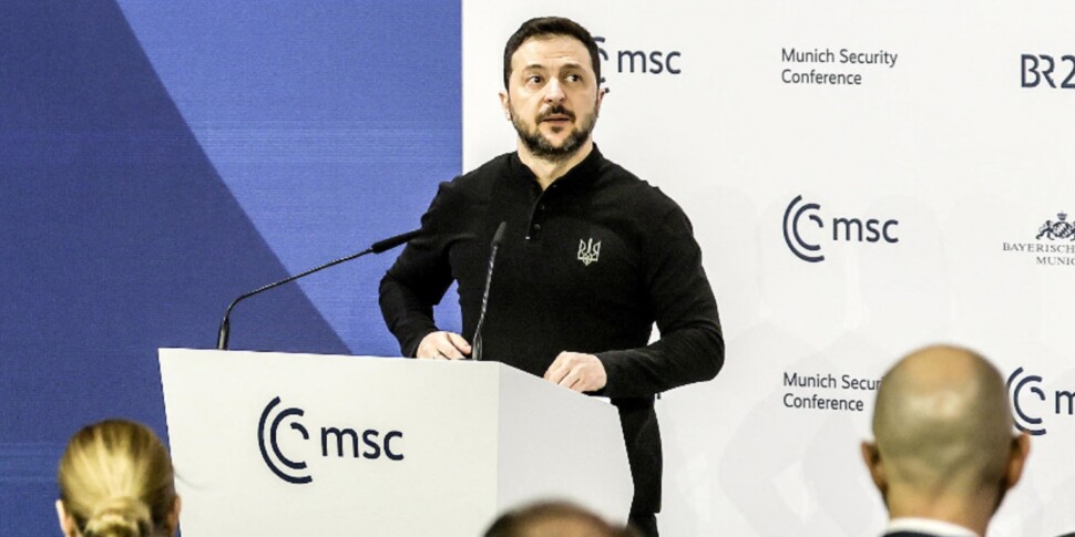 Zelensky: “Kiev non firmerà l