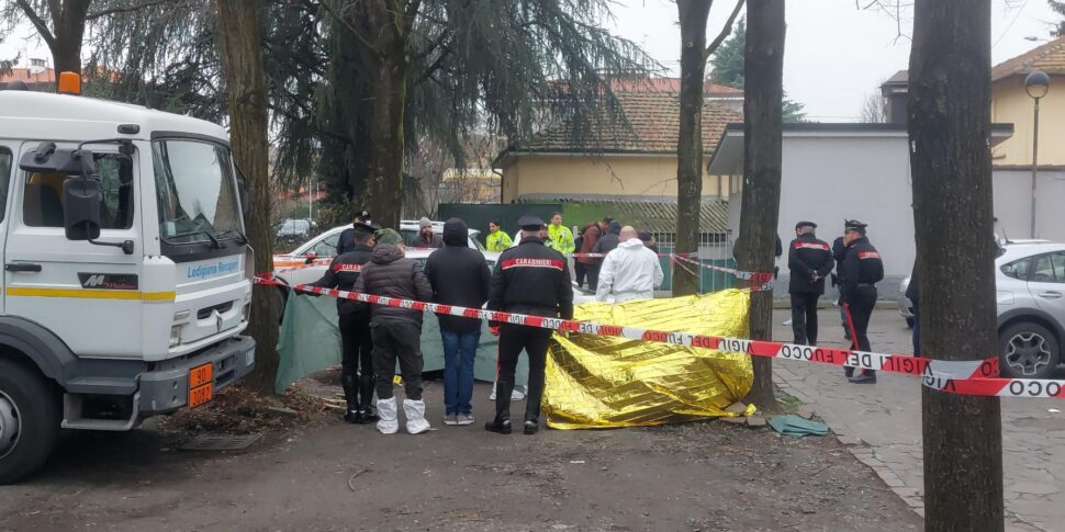 Ucciso con 35 coltellate a Lodi, due fermati: zio e nipote, compagni di scommesse della vittima