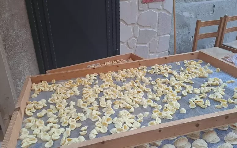 La truffa delle orecchiette a Bari. L