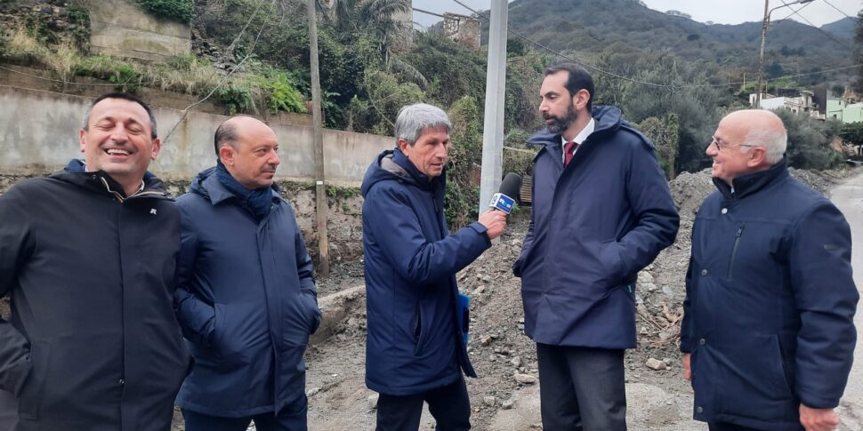 Il talk Scirocco in trasferta a Zafferia, focus sul villaggio che trema ad ogni pioggia