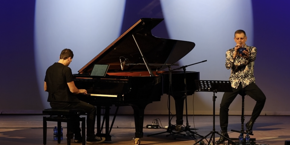 Omaggio a Pino Daniele, al Teatro Vittorio Emanuele il trombettista Bosso e il pianista Seby