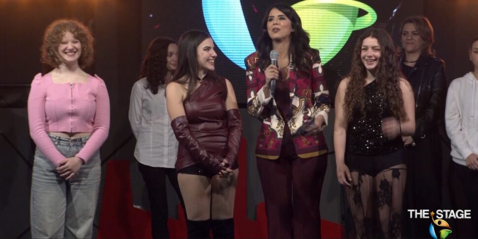 Viola Lisanti, Valeria Lipari e Alessia Minutoli le prime tre finaliste di "The Stage": ecco la prima puntata
