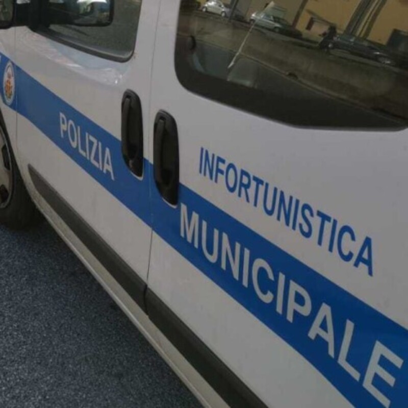 Messina, scontro auto moto sul rettilineo di Galati: ferito un 29enne
