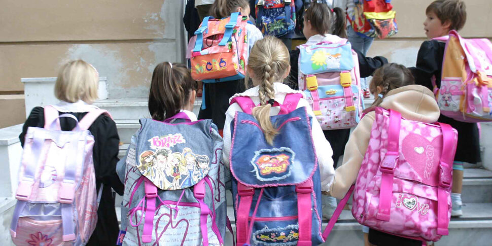 Scuola in Calabria, si prepara l’anno che verrà. Con meno studenti e prof “tagliati”