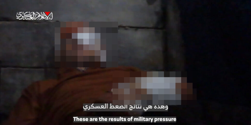 Medio Oriente, Hamas diffonde il video shock di un ostaggio coperto di sangue Medio Oriente, Hamas diffonde il video shock di un ostaggio coperto di sangue