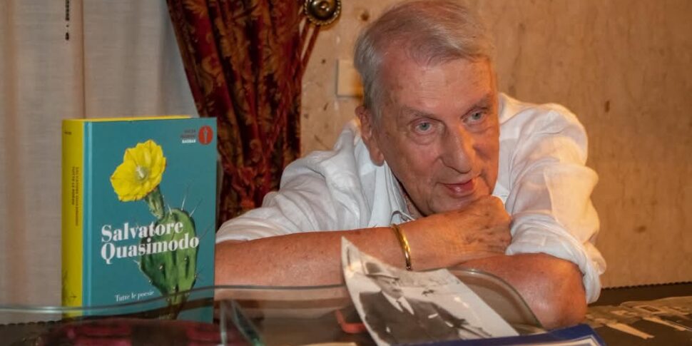 Muore a 85 anni Alessandro Quasimodo, figlio del premio Nobel Salvatore. Fondò il Parco letterario di Roccalumera Muore a 85 anni Alessandro Quasimodo, figlio del premio Nobel Salvatore. Fondò il Parco letterario di Roccalumera