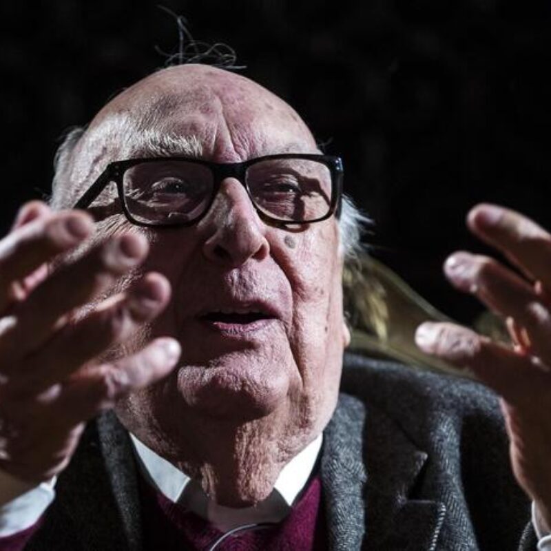 Andrea Camilleri durante la presentazione del suo ultimo libro di racconti "Esercizi di memoria" presso Palazzo Barberini, Roma, 18 ottobre 2017. ANSA/ANGELO CARCONI