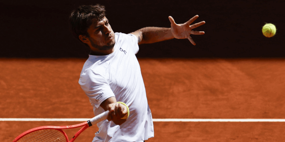roland garros il braccio di ferro a tinte azzurre lo vince cobolli battuto in 4 set arnaldi da Feedpress.me roland garros il braccio di ferro a tinte azzurre lo vince cobolli battuto in 4 set arnaldi