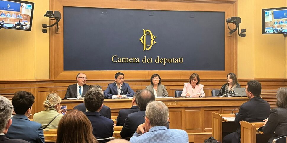 https://assets.gazzettadelsud.it/2025/05/Da-sx-Guglielmino-Furfaro-Costantini-Piomboni-Vitale-970x485.jpg