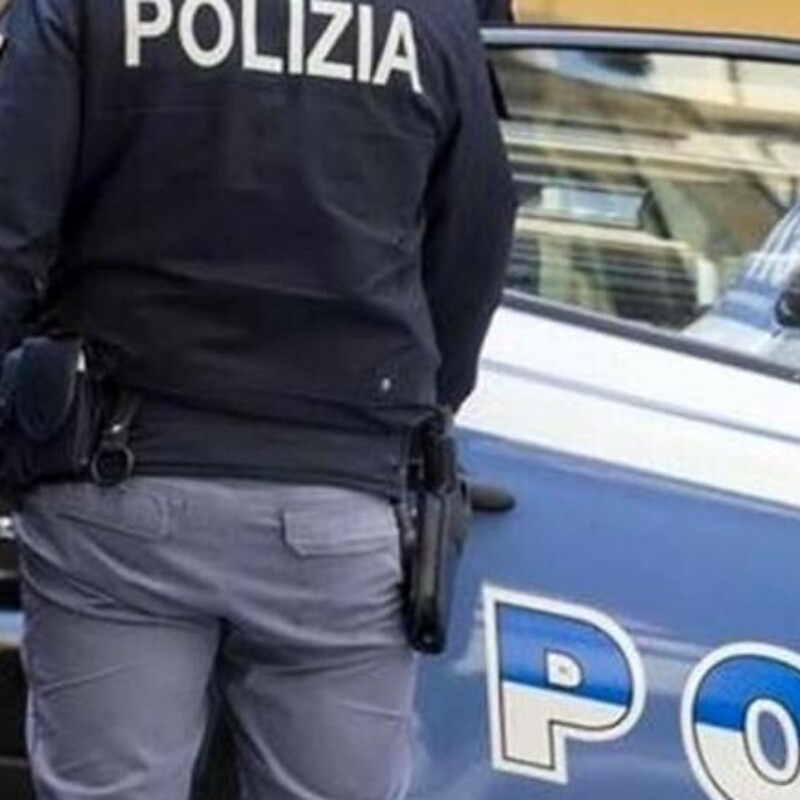 Auto polizia Ascoli