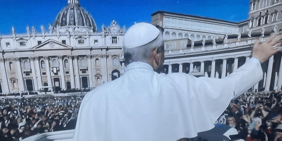 Papa Leone XIV, folla e colori in piazza San Pietro: esauriti i posti a sedere a tre ore dalla Messa Papa Leone XIV, folla e colori in piazza San Pietro: esauriti i posti a sedere a tre ore dalla Messa