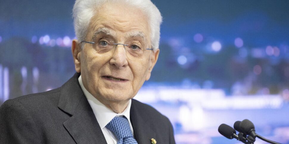 Mattarella: «La dedizione dell’Esercito, un punto di forza per la Repubblica» Mattarella: «La dedizione dell’Esercito, un punto di forza per la Repubblica»