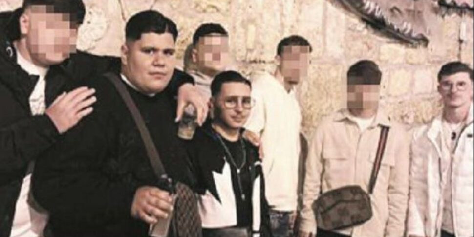 I 7 dello Zen verso la sparatoria di Monreale, il terzo complice inchiodato da una foto sui social I 7 dello Zen verso la sparatoria di Monreale, il terzo complice inchiodato da una foto sui social