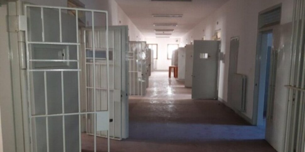 Carcere di Rieti, rivolta dei detenuti: occupate alcune zone interdette Carcere di Rieti, rivolta dei detenuti: occupate alcune zone interdette