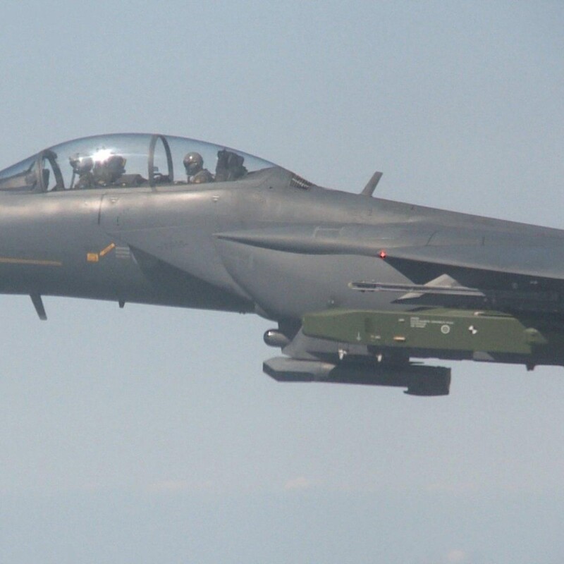 A handout photo made available by South Korea's Defense Ministry shows a F-15K fighter jet carrying a Taurus missile (in green) during the first live-fire drill of the missile in Taean, South Chungcheong Province, South Korea, 13 September 2017. According to reports, South Korea is deploying some 170 of these long-range air-to-surface missiles, brought in from Germany, for precision bombing of facilities in North Korea. The missile fired during the drill flew approximately 400km to reach the target, according to the Air Force. ANSA/SOUTH KOREAN DEFENSE MINISTRY HANDOUT HANDOUT EDITORIAL USE ONLY/NO SALES