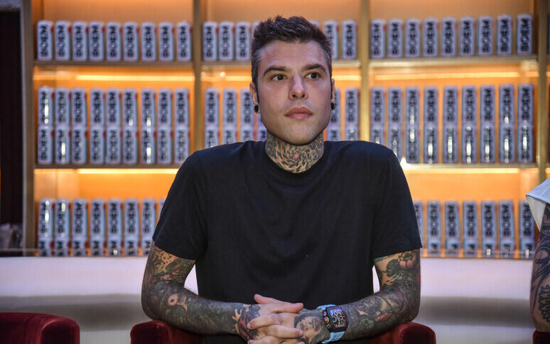 https://assets.gazzettadelsud.it/2025/05/fedez-774x485.jpg