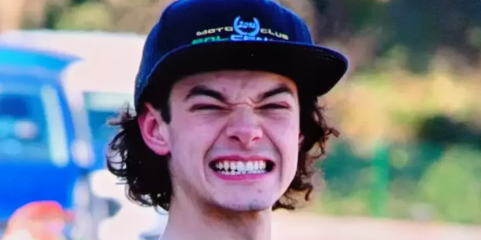 Cade durante una gara di motocross, morto il 23enne Filippo Morello. E Cade durante una gara di motocross, morto il 23enne Filippo Morello. E