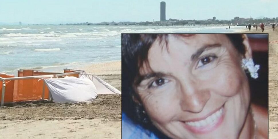 Choc in spiaggia a Cervia, insegnante travolta e uccisa da una ruspa: l Choc in spiaggia a Cervia, insegnante travolta e uccisa da una ruspa: l