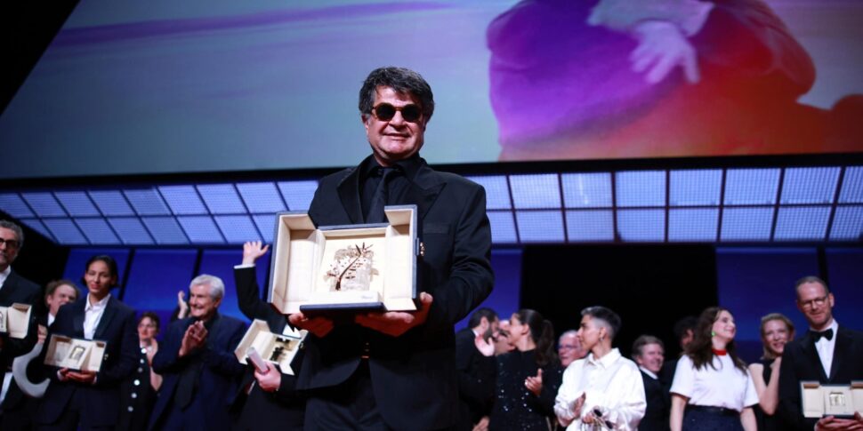jafar panahi trionfa a cannes con a simple accident palma d oro e un appello alla libertà dell iran da Feedpress.me jafar panahi trionfa a cannes con a simple accident palma d oro e un appello alla libertà dell iran