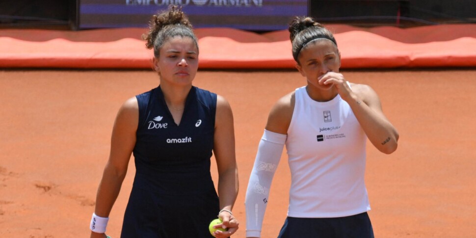 Internazionali: Jasmine Paolini fa bis, vince anche il doppio con Errani Internazionali: Jasmine Paolini fa bis, vince anche il doppio con Errani